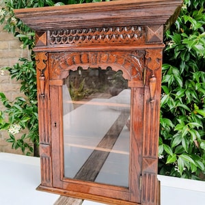Antique Dutch display cabinet - Antique Hand-Carved Oak Display Cabinet with Glass Panels – 19th Century European Wall showcase