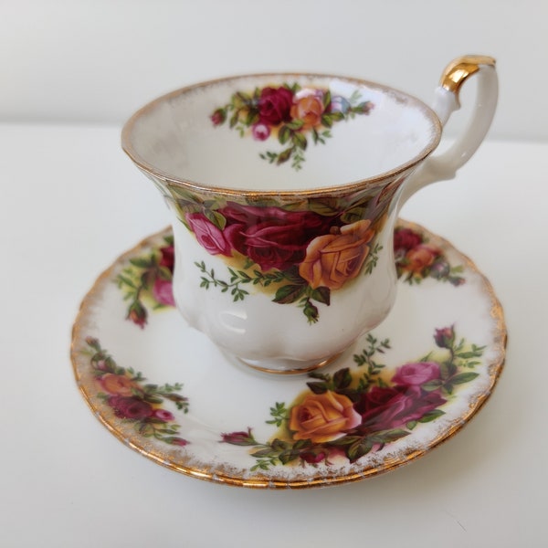 Royal Albert - Old Country Roses - cup and saucer - Bone China England porcelain tableware - 1962 - 1980's