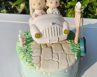 Enesco Vintage Music Box – Mendelssohn Wedding March, 1989 Wind-Up, just Married Love Couple, Original Enesco Label - Precious Moments