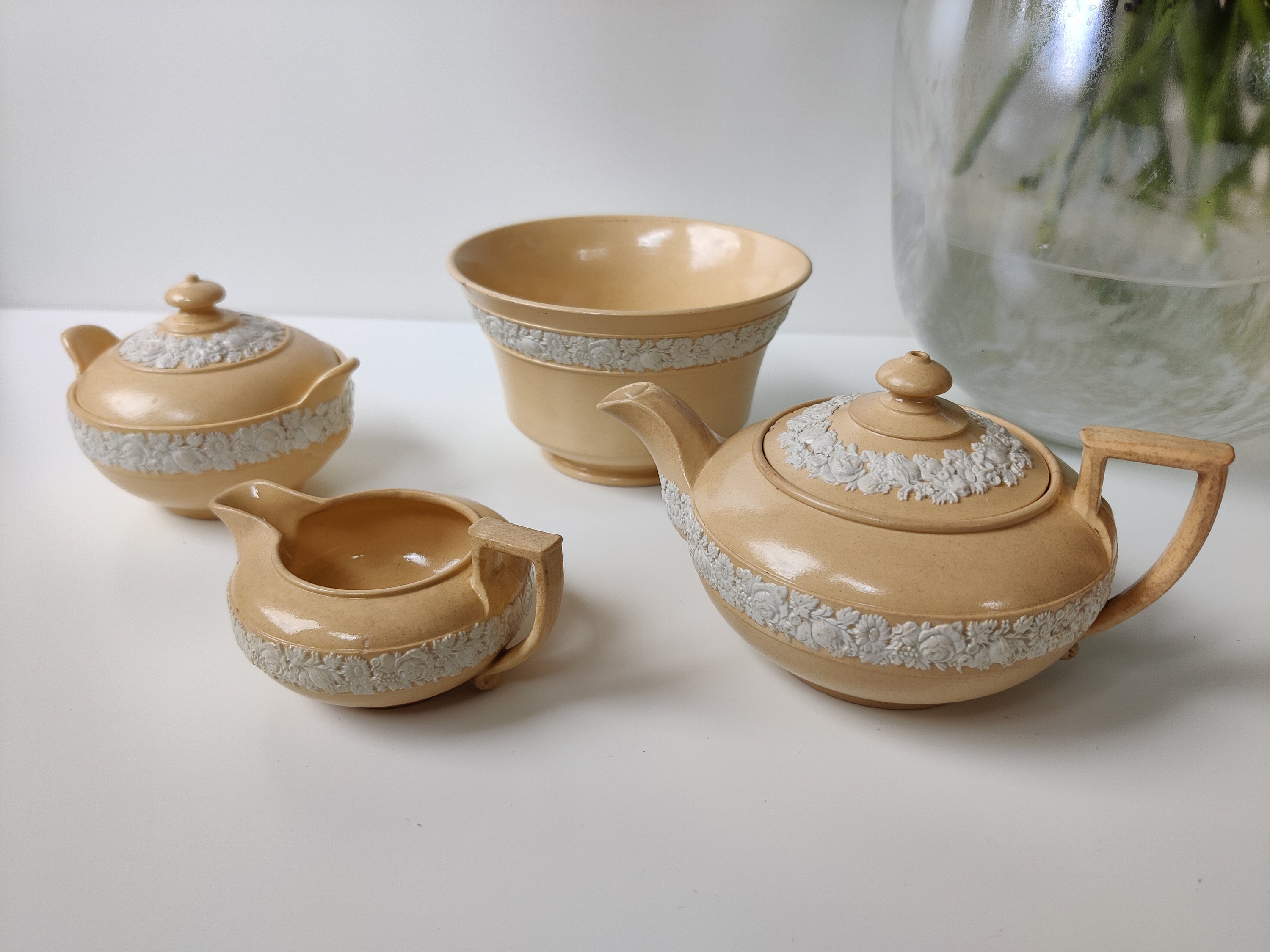 食器  EST. ENGLAND 1759 Exclusive Antique Wedgwood Staffordshire Victorian England