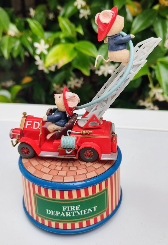 lenox レノックス　おもちゃ箱 動物フィギュア純正箱なし　music box Enesco Music Box - Mice Vintage Wind up Musicbox - Fire Department