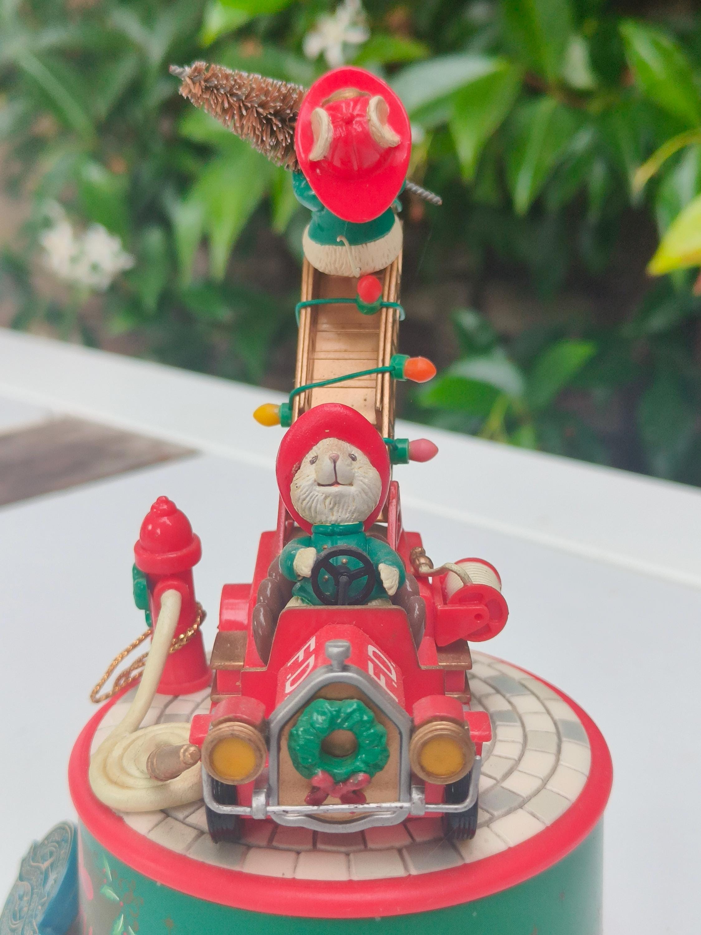 Enesco Music Box - Mice Vintage Wind up Musicbox - Fire Department