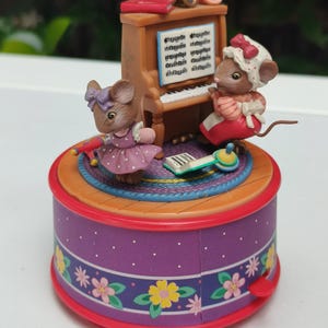 Enesco Wind-up Music Box Mice - Perfect Harmony - My Favourite