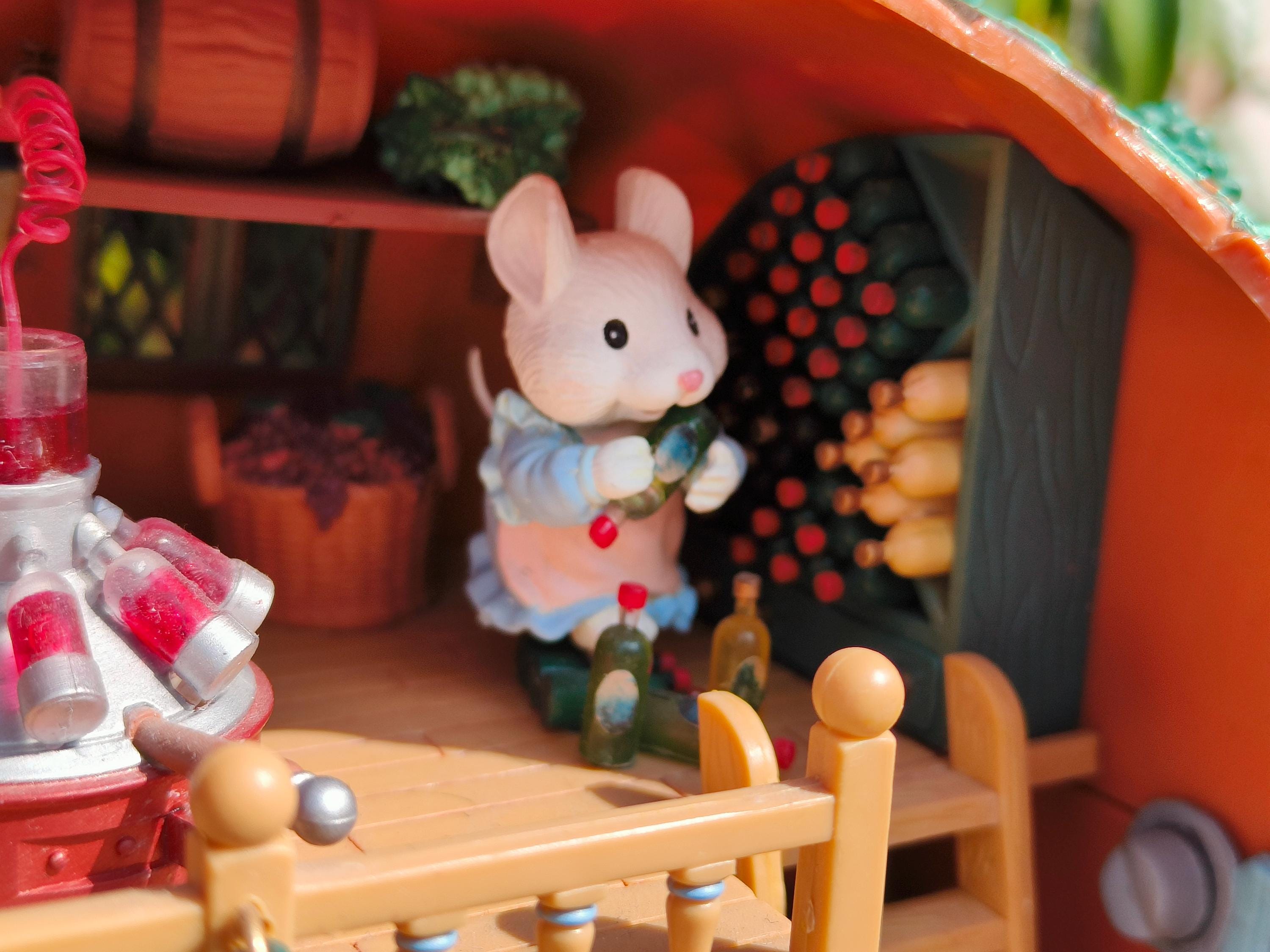 lenox レノックス　おもちゃ箱 動物フィギュア純正箱なし　music box Enesco Vintage Music Box - Grape Expectations - Funiculì Funiculà