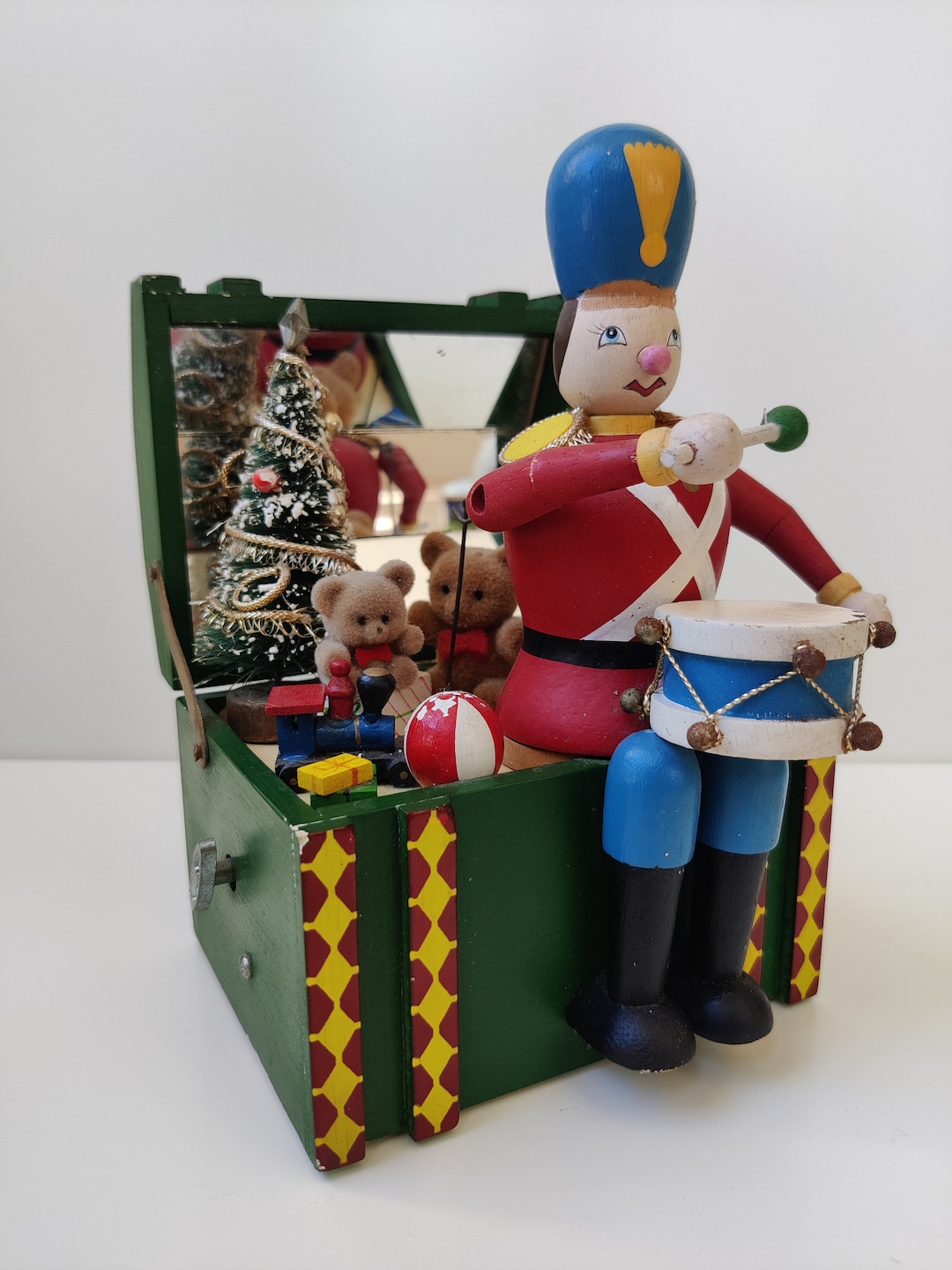 Enesco Vintage Music Box Windup Musicbox Santa Claus is Etsy