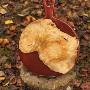 Autumn Red Epoxy Maple Burl Charcuterie Board with Handle – Unique Round Design