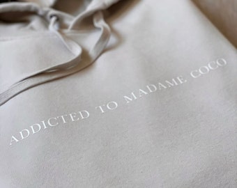 Addicted to madame coco Premium Hoodie, Coco Hoodie, Coco Pullover, Gift, Frauen Hoodie, Premium Pullover