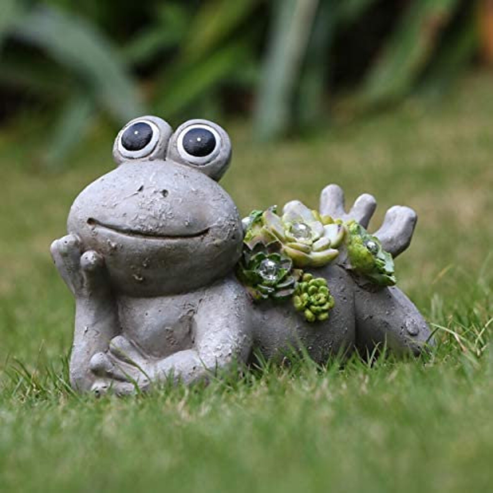 Garden Frog Statues Solar Powered Garden Lights Etsy