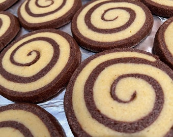 Chocolate Vanilla Swirl Cookies - 3-4” Large