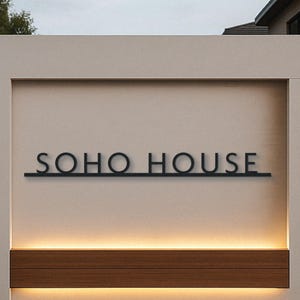 Modern Metal House Number Sign: Custom Outdoor Wall Plaque