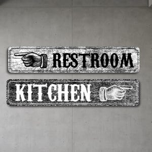 Placa de metal vintage com mão apontando - Decoração de parede com texto personalizado e direcional para banheiro, cozinha, escritório ou bar