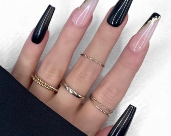 Black and Gold | black & gold press on nails | winter false nails | black glossy fake nails