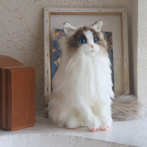 ragdoll stuffed cat