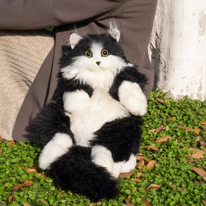 Chongker sac à dos en peluche réaliste chat noir et blanc cadeaux chat mignon mode nouveauté sac cadeau pour amoureux des chats image 6