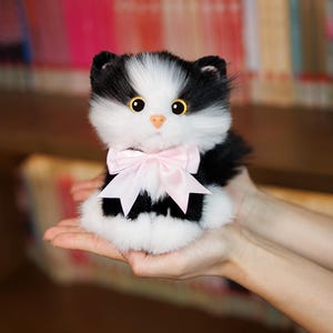 Plush Cat Keychain Pendant  Handmade Realistic - Mini Stuffed Animal Soft Polyester Fur - Perfect Gift for Cat Lovers, Christmas Halloween