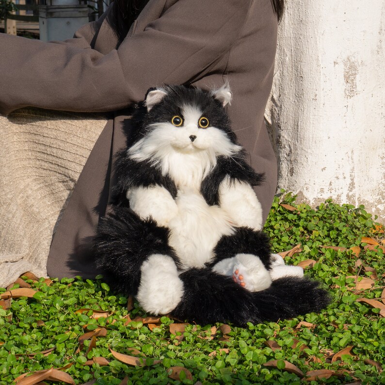 Chongker sac à dos en peluche réaliste chat noir et blanc cadeaux chat mignon mode nouveauté sac cadeau pour amoureux des chats image 4