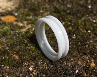 Bague incrustée biseautée en céramique blanche polie de 6 mm