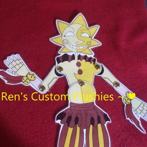 ¡Cosplay laminado personalizado hecho a mano Fnaf Superstar Daycare Attendant Sun Paper Doll!