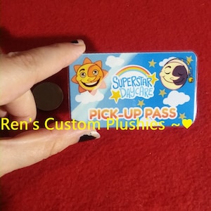 Benutzerdefinierte handgemachte Laminat Cosplay Fnaf Superstar Kindertagesstätte Abholung Pass Sie wählen!