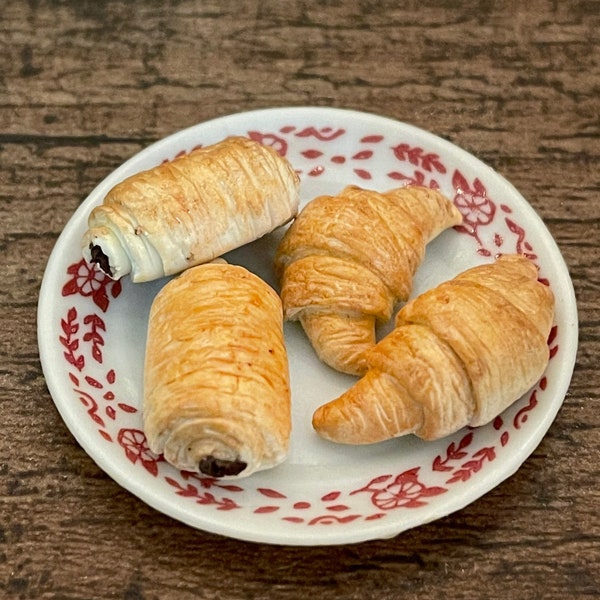 1:6 Croissants Food for Barbie, FR, Blythe, Phicen, BJD, and Other Fashion Dolls (plate not included)