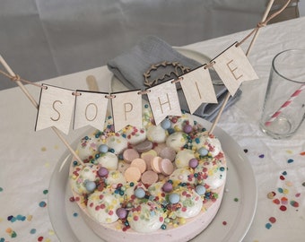 Caketopper Holzgirlande Personalisiert mit Name | Geburtstag Taufe Jahrestag Kommunion I Cake Topper Wimpelkette | Kuchenstecker Geschenk