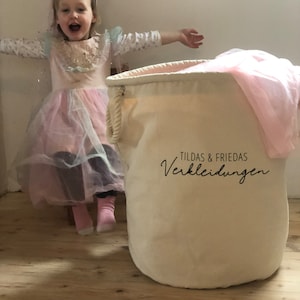 Korb für Verkleidungen Personalisiert mit Namen I Personalisierte Kinderzimmerdekoration I Personalisierte Aufbewahrung für Spielzeug