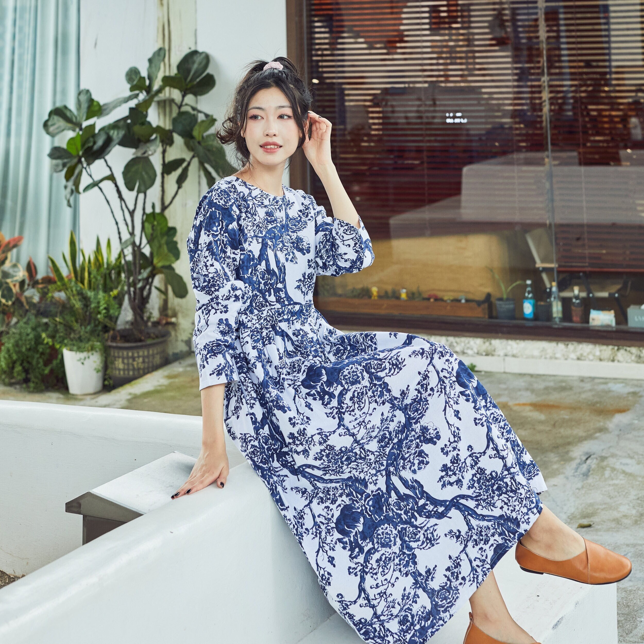 Plus size floral dresses hotsell with sleeves