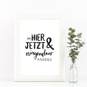 Mini poster boekdruk print, print, zwart, mindfulness, hier en nu, wanddecoratie, herinnering, typografie