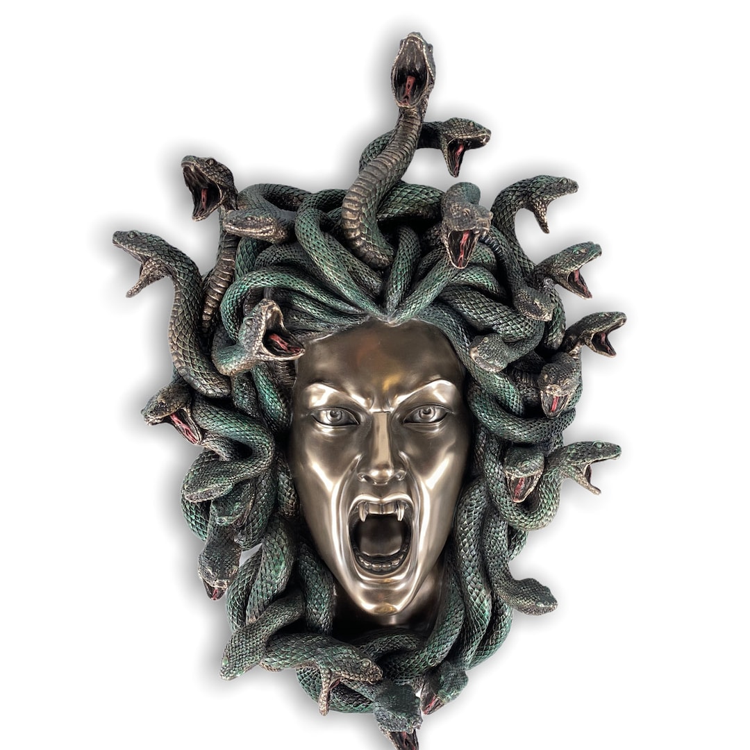 Medusa Sculpture/greek Mythological Monstrous Plated Very