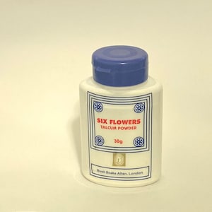 SIX FLOWERS Talcum Powder(30g)