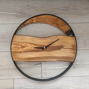 18&quot;, Made to Order, Live Edge Clock, Wood clock, Rustic Wood Clock, Large Wood Clock, Farmhouse Clock, Wooden Clock, Wood Natural Clock