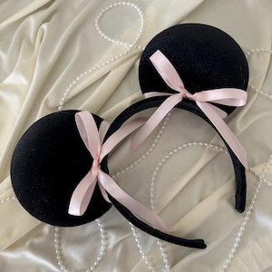 Pink Simplicity Minnie Mouse Ears / Minnie Ears / Disney Ears / Velvet Ears / Black Velvet Ears / Pink Bows / Coquette Disney