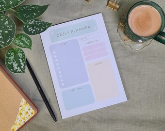 A5 daily planner | Notepad for daily planning | Daily overview | Notes | To do list | Selfcare | Made in Switzerland