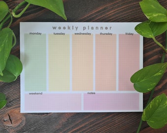 A4 weekly planner in rainbow colors | Weekly Planner in Rainbow Colors | Made in Switzerland