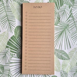 Liste de tâches minimaliste en papier kraft pour toutes les tâches importantes et sans importance, simple et claire, fabriquée en Suisse