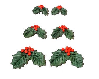 Fondant holly leaves cake and cupcake toppers. Dark green colored leaves