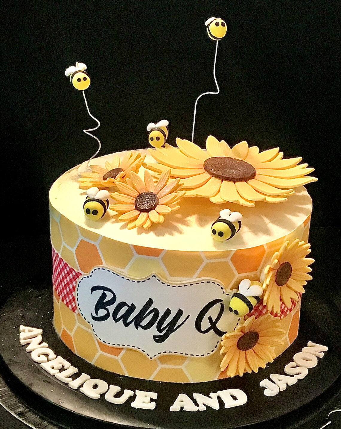 Fondant / Gum Paste Bees Cake or Cupcake Topper. Edible Bees Etsy