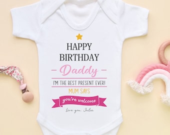 Happy Birthday Daddy Baby Body Personalisiert Geburtstag Rosa Mädchen Body personalisiert Alte Baby Grow Weste Kinder Geschenk