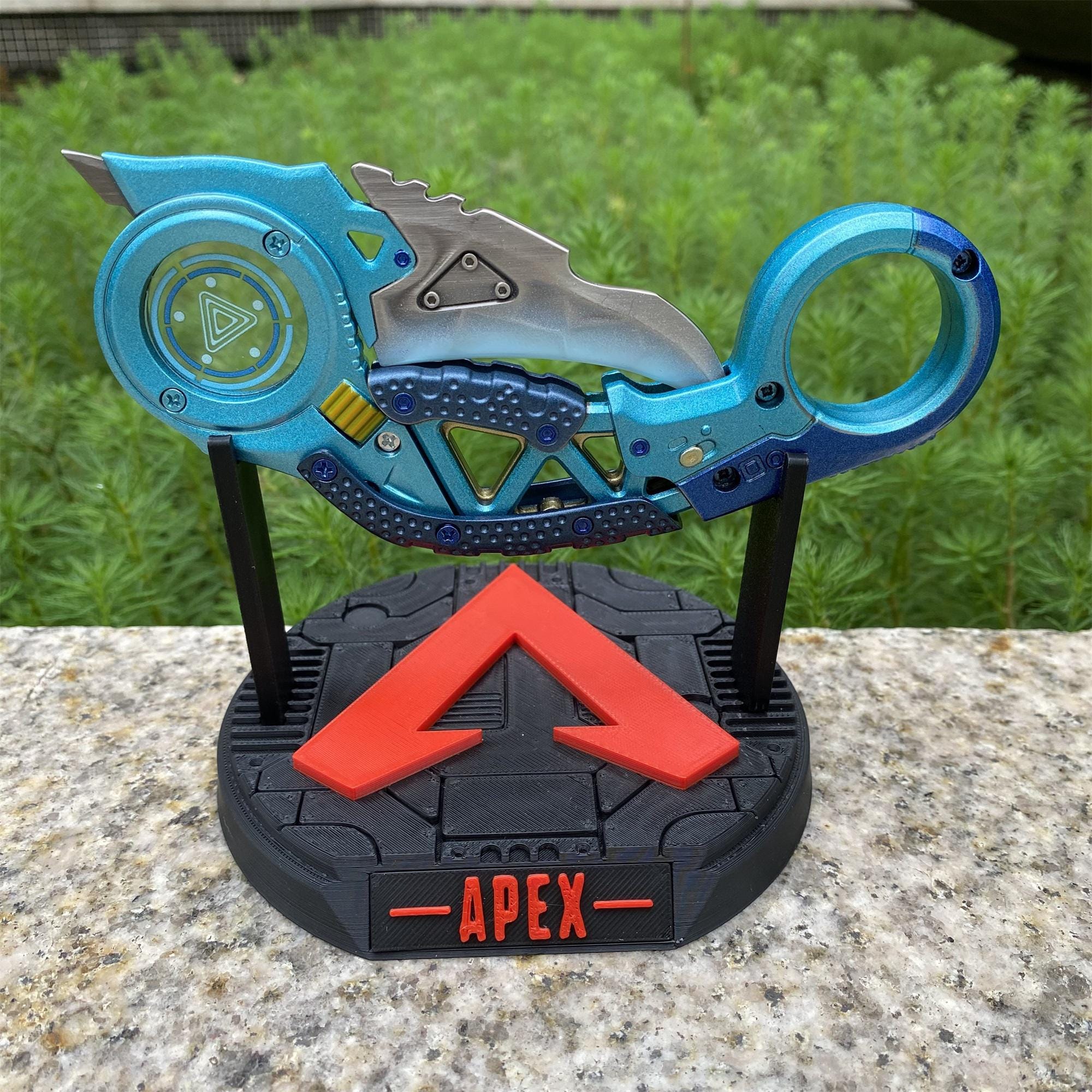 IRL Apex Frozen Claw Karambit Special Game Karambit Metal Replica