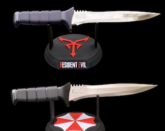 Life-Size Resident Evil 4 Primal Knife Blunt Blade Metal Prop With 3D Printed Umbrella Los Illuminados Stand For Display