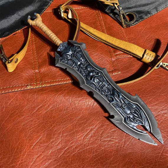 Handforged Metal 1/6 Chaoseater Greatsword Classical Dark Rider