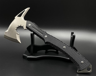 IRL Metal Resident Evil 9 Leon Tactical Axe Blunt Blade Alloy Life-size Replica Leon S Kennedy Axe Cosplay Prop Collective Fan Art