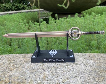 Handmade 1/3 Scale ES5 Skyrim Dawnbreaker Sword Metal Craft With 3D Printed Display Stand