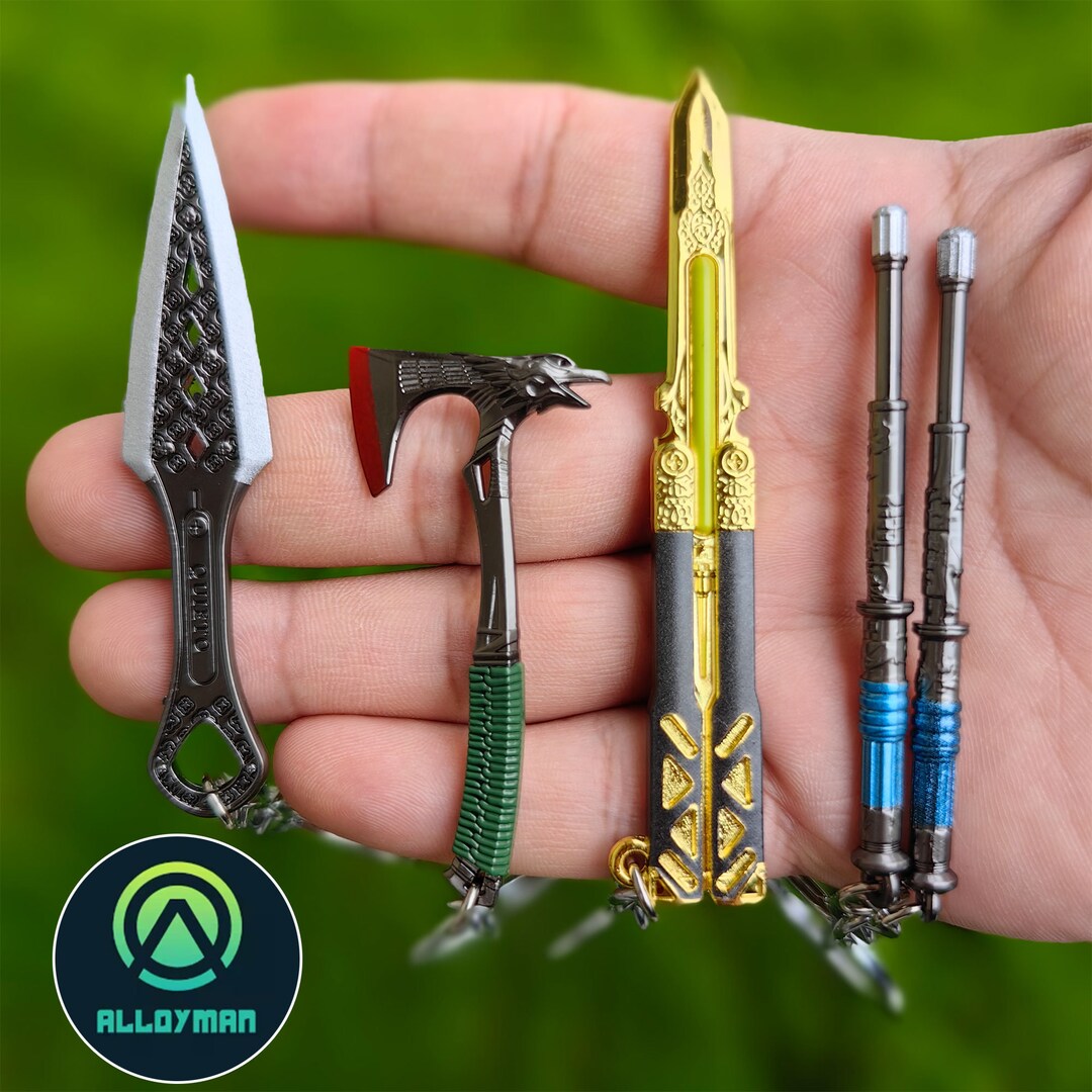 Apex Keychain Wraith Heirloom Keychain Octane Lifeline Heirloom Charm Bloodhound Axe Keychain