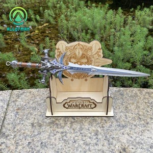 Espada Lich King Arthas Frostmourne em miniatura de metal para decoração de sala de jogos 30 cm/11,8" com suporte para exibição