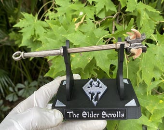 Handmade 1/6 Scale Skyrim Dragonbone Hammer Miniature With 3D Printed Stand