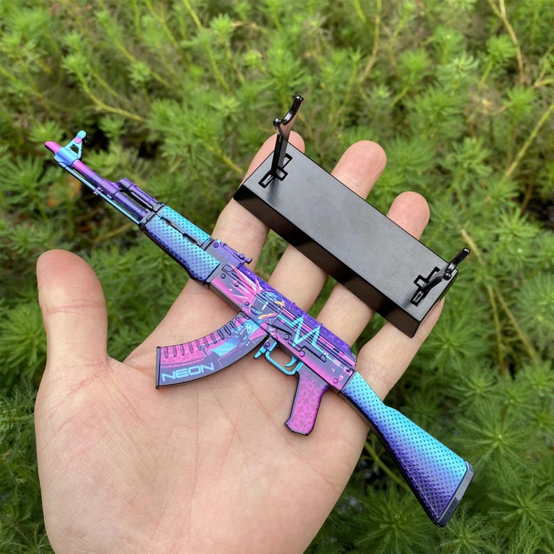 CSGO Tiny AK-47 Neon Rider Miniature Coole CS2 Gamer Tiny Gun Sammlung ...