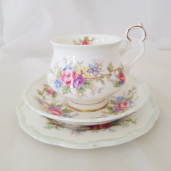 Trío de tazas de té Royal Albert Colleen 1980s porcelana inglesa en perfectas condiciones