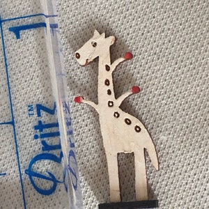 1/4 Or 1/48” Child Giraffe clothes pole