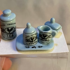 1/12  or 1”  scale 5 piece kitchen set, china